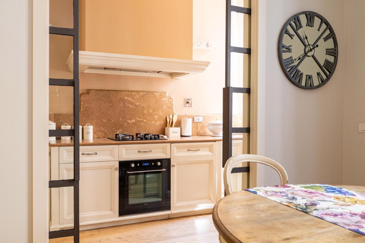 Central And Roomy Near The Station And Duomo - Homeunity Firenze Esterno foto